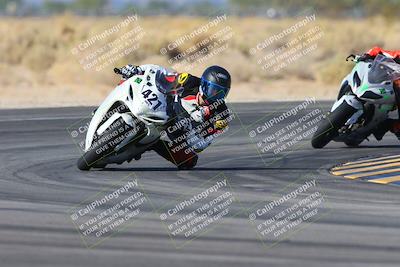 media/Dec-06-2024-CVMA Friday Practice (Fri) [[e1d1c5d4fc]]/4-Group 4 and Trackday/Session 4 (Turn 16)/
